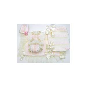 Primera puesta con colcha de bebé y bolso