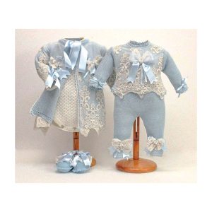 Abrigo+Jersey+pantalón+patucos