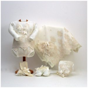 Jersey, braga, patucos, capota, leotardos y toquilla