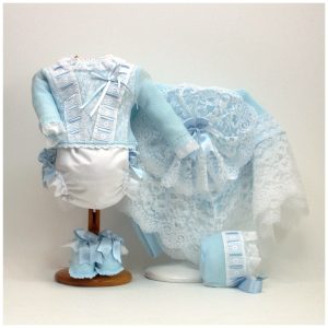 Jersey, braga, patucos, capota y toquilla