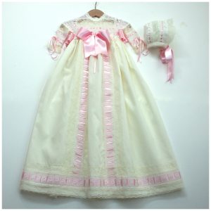 Faldón bautizo, capota y patucos Md.1730