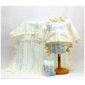 Casaca, braga, capota y colcha