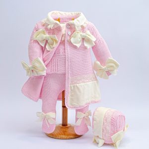 Abrigo, jersey, polaina, capota