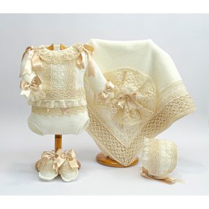 Jersey, braga, capota, patucos y toquilla