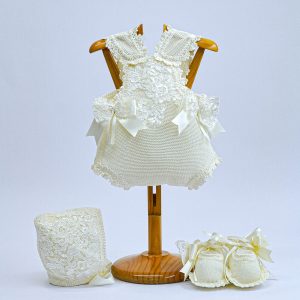 Ranita, capota y patucos