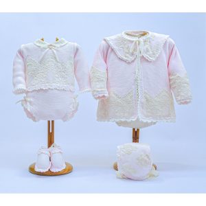 Abrigo, jersey, braga, patucos y capota