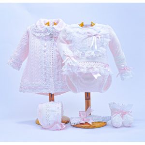 Abrigo, jersey, braga, patucos y capota Md.3006